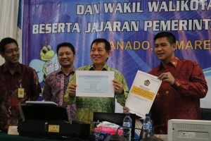 usai pengisian data online Walikota dan Wakil Walikota menunjukanhasil prin out.
