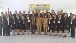 Pemerintah Kabupaten Minahasa akan menggelar Pendidikan dan Latihan Kepemimpinan Tingkat III (DIKLAT PIM III) Tahun 2015 selama 3 (tiga) bulan yang akan diawali dengan Pembukaan oleh Bupati Minahasa pada Senin 3/8 pagidi Ruang Sidang Kantor Bupati, Tondano.