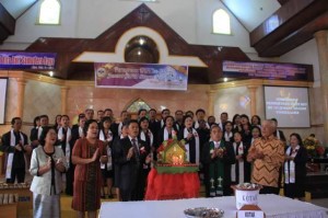 BupatiI Pimpin Ibadah HUT ke-135 GMIM Siloam Tonsea Lama Dan HUT ke-22 GMIM Salem Katinggolan.