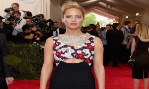 Jennifer Lawrence memperoleh penghasilan USD52 juta. (Foto: Daily Mail)