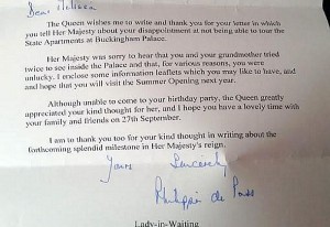 Surat balasan dari Ratu Elizabeth untuk Melissa. (Foto: Mirror)