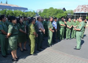 Lomban Pimpin Rapat SKPD.