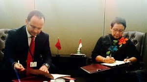 Menlu RI Retno Marsudi & Menlu Albania Ditmir Bushati (Foto: Kemlu RI)
