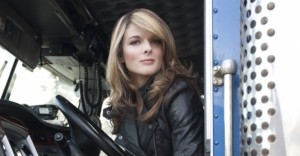Lisa salah satu dari Lima pengemudi truk cantik. (Foto: History)