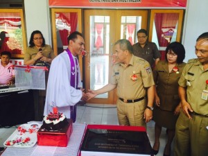 Bupati JWS Resmikan SMKN 1 Tombulu.