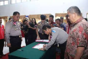 Kapolda Marpaung Melantik Pencab PBVSI Kabupaten Kota se Sulut Dihadiri Bupati JWS.