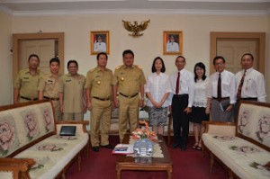Gubernur: Unsrat Terdepan di Intim.