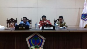 Sekertaris Daerah Provinsi Sulawesi Utara Ir. S.R. Mokodongan menerima kunjungan Komite 3 DPD RI di Ruang CJ Rantung kantor Gubernur, Kamis (21/04).