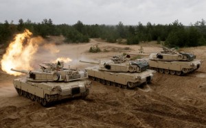 Militer NATO sudah bersiaga di gerbang perbatasan Rusia. (Foto: REUTERS)