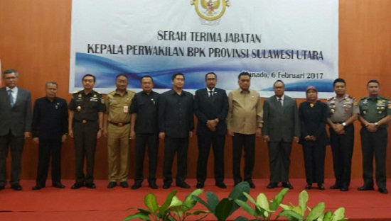 pose bersama pimpinan daerah