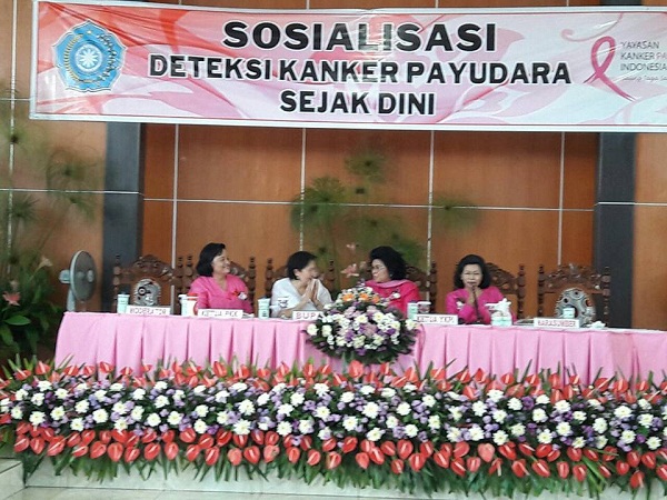 Sosialisasi bahaya kenker payudara