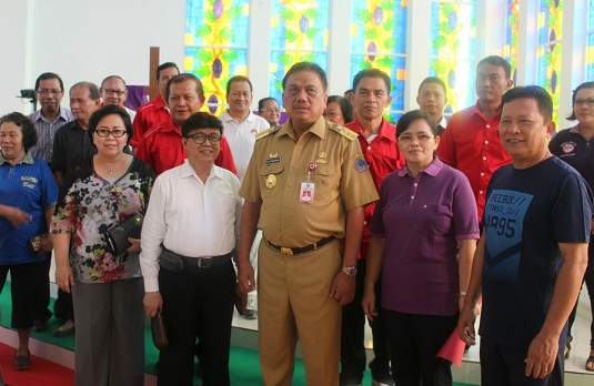 Gubernur Sulut Olly Dondokambey SE saat membuka Pekan Olahraga P/KB GMIM