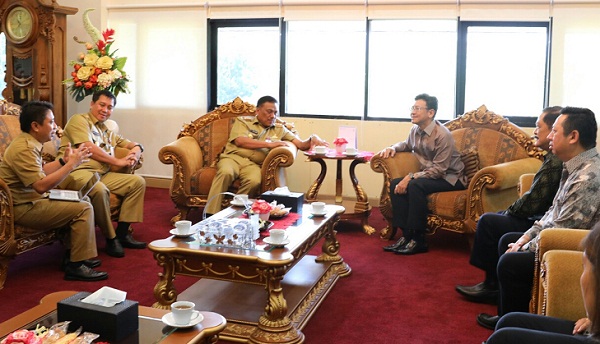 Pertemuan antara Dubes Thailand dengan Pemprov Sulut terkait dunia investasi di daerah