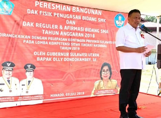 Gubernur Olly Dondokambey SE saat menyampaikan sambutan, Rabu (03/02/2019)