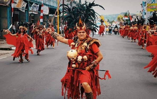 Kawasaran, tarian perang sekaligus menjemput tamu yang masih dirawat Komunitas Mahsambureyrey