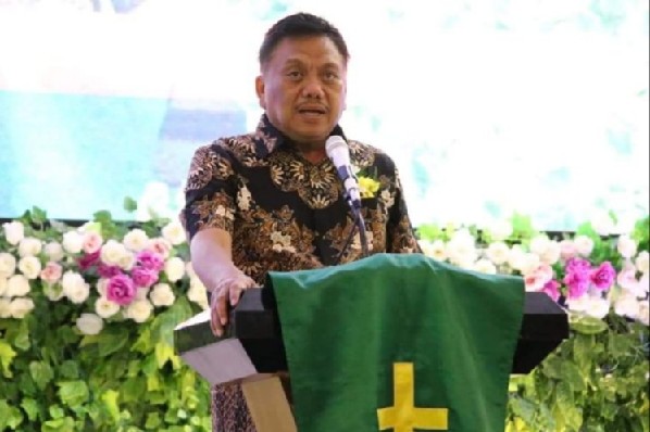 OLLY DONDOKAMBEY SE, Gubernur Sulawesi Utara