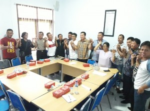 SEPAKAT: Komisi I DPRD Minut memfasilitasi Kandidat calon Kumtua Kokoleh 2 bersama Dinsos-PMD dan Panitia di kantor DPRD Minut.
