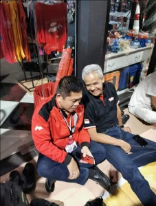 AKRAB: Ketua DPRD Minut Denny Lolong