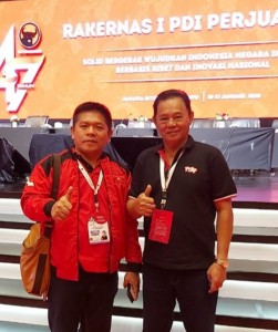 KOMPAK: Ketua DPC PDIP Minut Denny Lolong bersama Berty Kapojos Wakil Ketua DPD PDIP Sulut yang juga Ketua Komisi 3 DPRD Sulut begitu kompak saat menghadiri Rakernas I PDIP Tahun 2020 di JIExpo Kemayoran Jakarta Pusat pekan lalu.