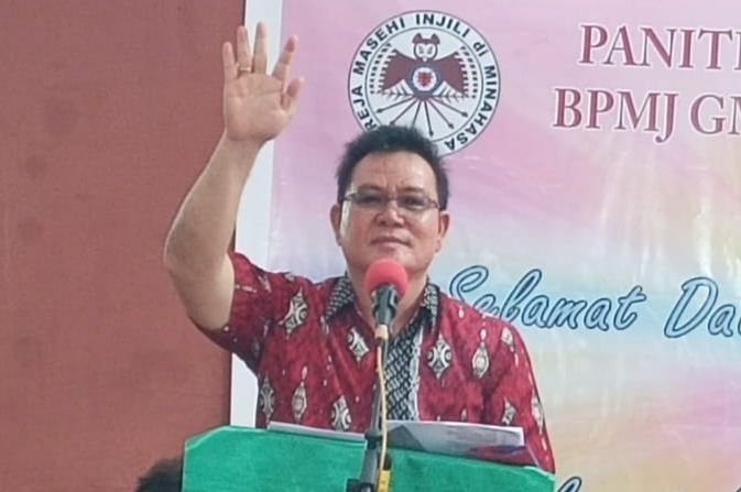 JENRY SUALANG SPD MAP, Kepala Dinas Kebudayaan Daerah Provinsi Sulut saat menyampaikan pesan Gubernur Sulut Olly Dondokambey SE, Minggu (02/02/2020)