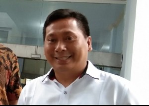 Simon Awuy Ketua Bawaslu Minut.