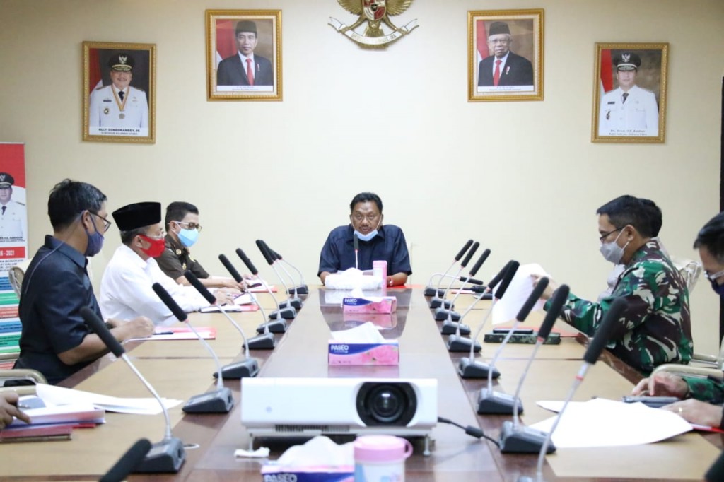 Rakor FPUI, Forkopimda dan Pemprov Sulut terkait pelaksanaan ibadah Shalat Ied Idul Fitri, Selasa (19/05/2020)
