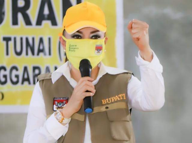 DR CHRISTIANY EUGENIA TETTY PARUNTU SE, Bupati Minahasa Selatan