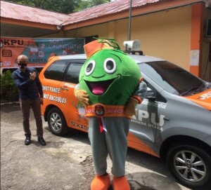 Foto Saat Meresmikan Mobil Si Kadera Ron Kampung.