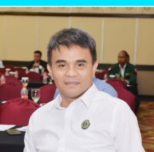 Harry Azhar Ketua Partai Bulan Bintang DPC Minahasa Utara.
