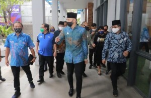 Ketua Demokrat Minut Stendy Sten Rondonuwu bersama Ketum Demokrat AHY saat berada di Jakarta beberapa waktu lalu.