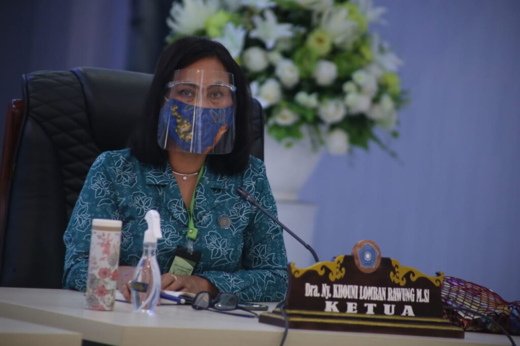 Ketua TP PKK Kota Bitung Khouni Lomban Rawung