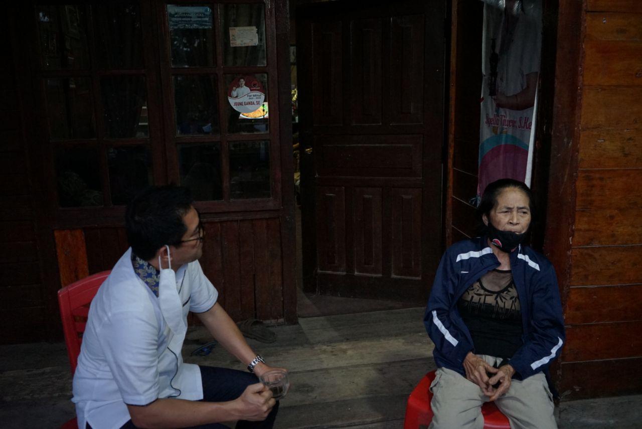 Mendengar langsung curhat Oma Marice