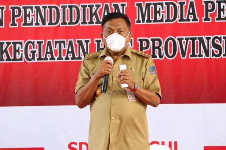 OLLY DONDOKAMBEY SE, Gubernur Provinsi Sulawesi Utara