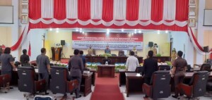 Rapat Paripurna DPRD Minut