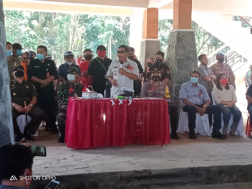 Bupati Sumendap memberikan penjelasan terkait aktivitas penambang