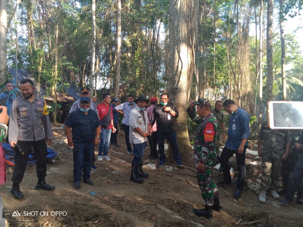 Bupati Sumendap bersama Forkopimda Kabupaten Mitra turun ke lokasi pertambangan rakyat Ratatotok