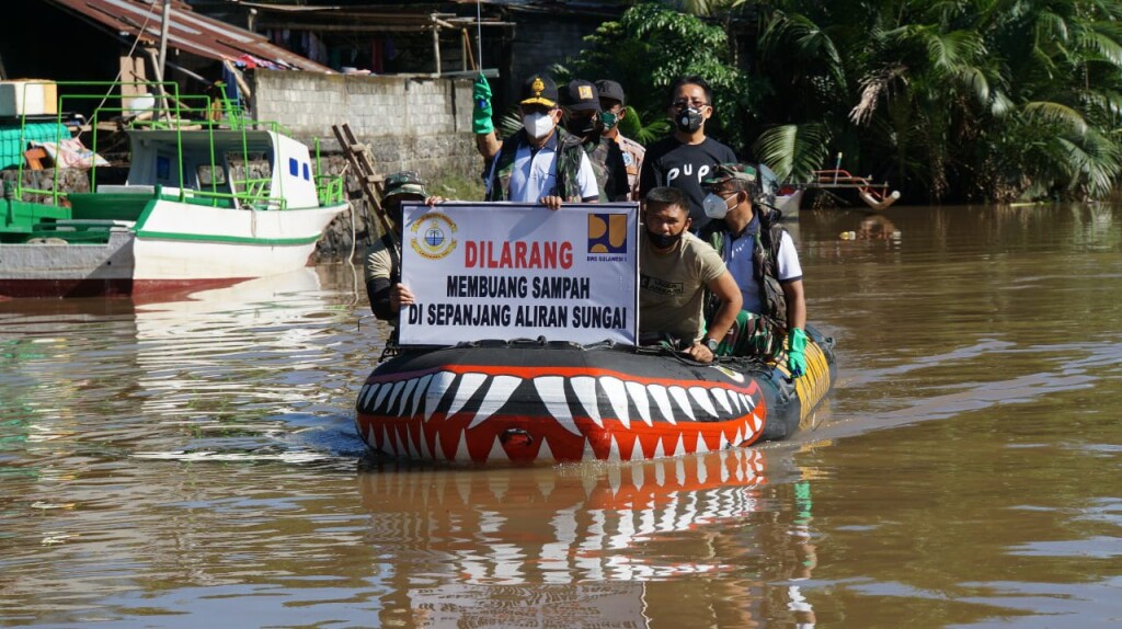 16-10-2020 Lantamal VIII Bersih Sungai5