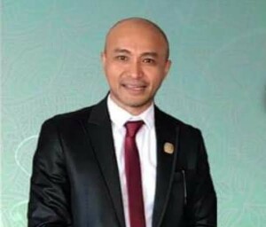 Komisioner KPU Minut Hendra Lumanauw