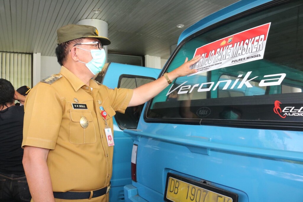 Pjs Bupati Minsel, Dre Mecky Onibala MSi. Foto:Ist