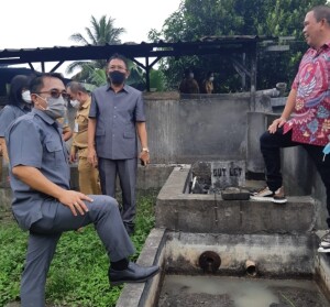 Lokasi IPAL PT. Royal Coconut saat ditinjau oleh personil Komisi II diantaranya Edwien Kambey, Stendy Rondonuwu dan Paultje Sundah.