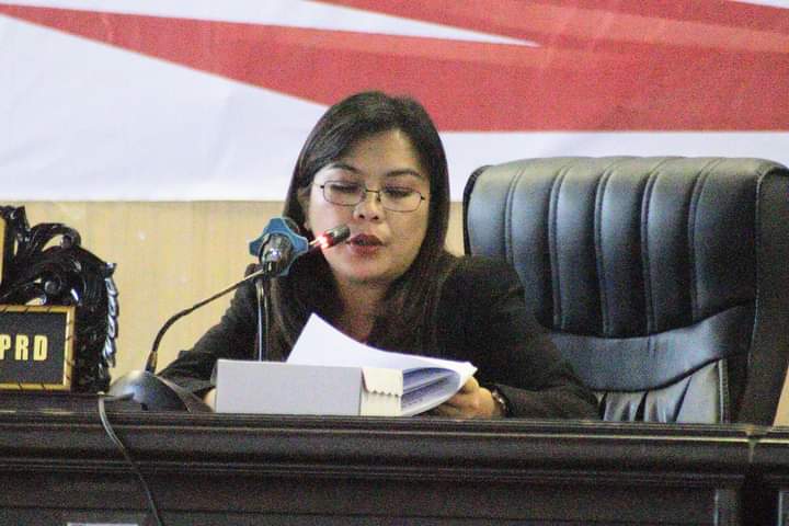 Ketua DPRD Kabupaten Mitra Marty Oley