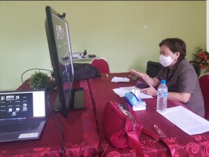 MEETING ZOOM: Rapat Virtual dipimpin oleh Direktur RSUD bersama para Dokter Spesialis.