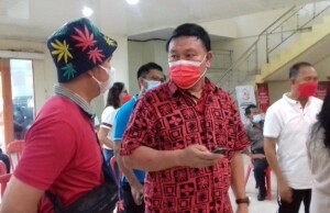 Sekda Ir. Jemmy Kuhu yang ditemui wartawan di auditorium saat menunggu kegiatan Bupati dan Wabup.