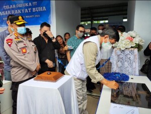 Peresmian Pasar Rakyat Buha