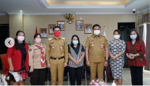 Panitia Festival Kolintang melakukan pertemuan dengan Bupati Joune Ganda dan Wabup Kevin Lotulung terkait persiapan pelaksanaan Festival, pada Senin lalu.