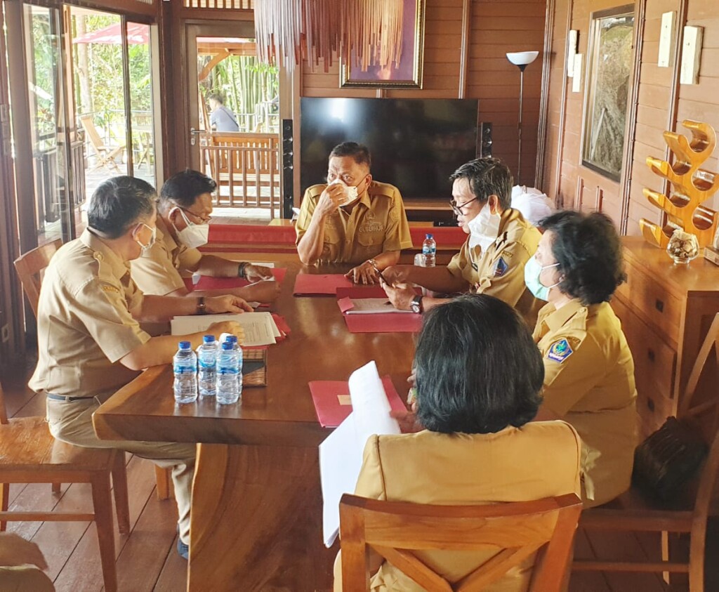 Rapat TAPD Pemprov Sulut terkait Penyusunan KUA-PPAS, Senin (26/07/2021).