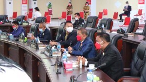 Anggota DPRD Minut tampak mengikuti Paripurna mendengarkan Pidato Kenegaraan di ruang sidang kantor DPRD.