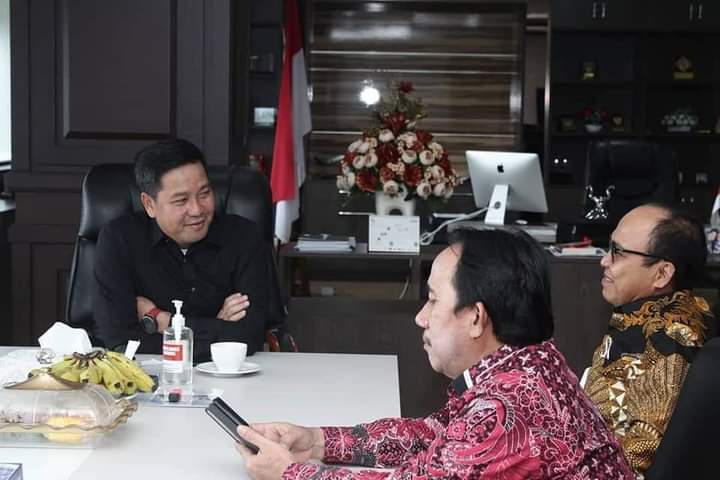 Wakil Gubernur Drs Steven OE Kandouw saat menerima audiensi PT Jasamarga Manado-Bitung, Kamis (16/09/2021).