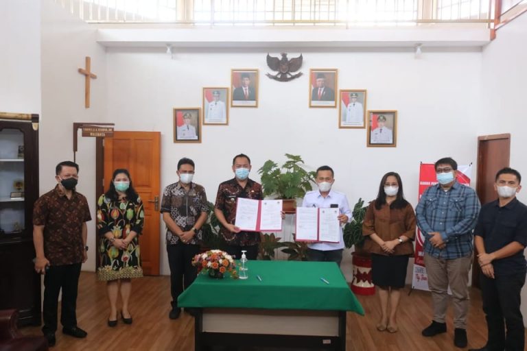 cs-dengan-ketua-kpu-tomohon-768x512
