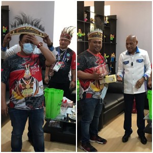 Penghormatan FORJUBIR oleh Walikota Jayapura Benhur Mano di Kantor SUB PB. PON Papua.